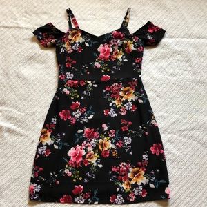 #Ladies Black Floral Dress. Small